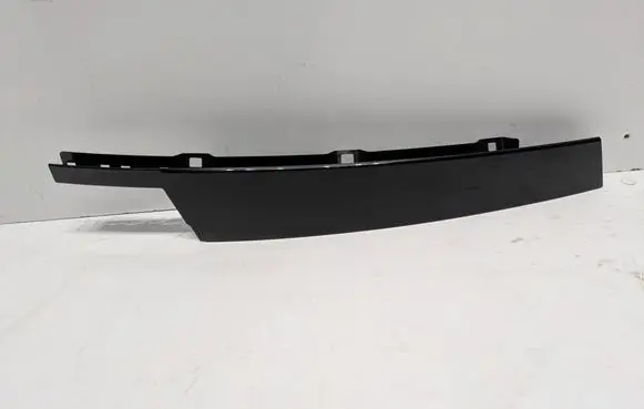 Skoda Octavia Mk4 Front door trim (molding) 5E3837901