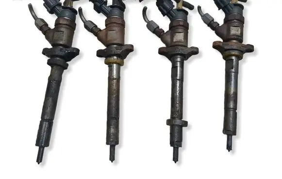 Ford Mondeo MK IV Fuel injectors set 0445110311