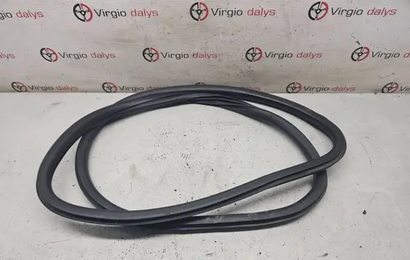 Peugeot 2008 I Rubber seal rear door 9678350280
