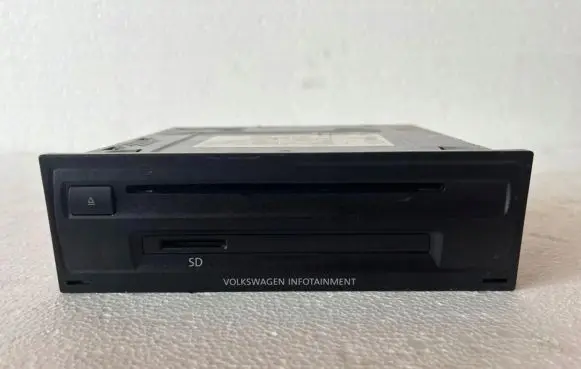 Audi A4 S4 B9 Navigation unit CD/DVD player 8W0035842
