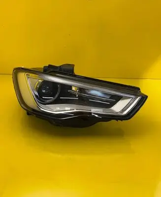 Audi A3 S3 8V Headlight/headlamp 8V0941006