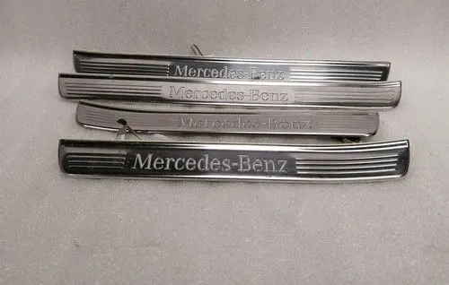 Mercedes-Benz S W222 Front door trim (molding) A2226805435