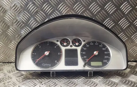 Ford Galaxy Speedometer (instrument cluster) 88311245