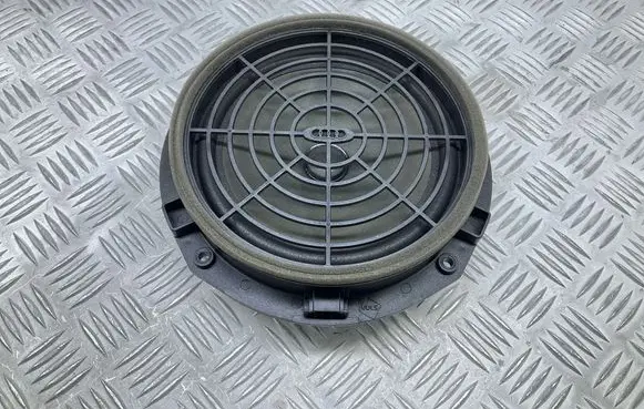 Audi A1 Front door speaker 8X0035415C