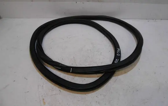 Volkswagen Polo VI Rubber seal rear door 2GS867913B