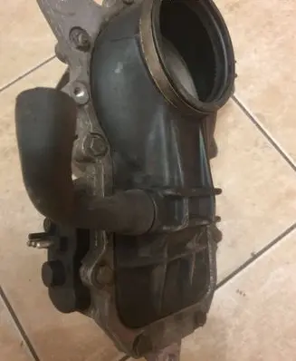 Mercedes-Benz E W124 Throttle valve LM0004 0438121033