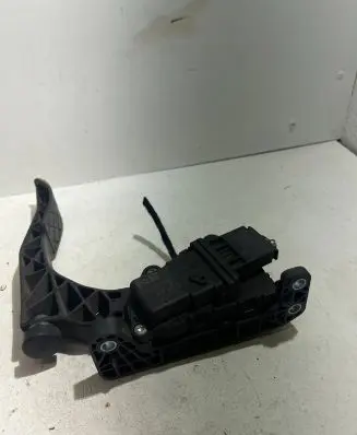 Audi A6 S6 C6 4F Accelerator throttle pedal 4f1723523b 4f1723523