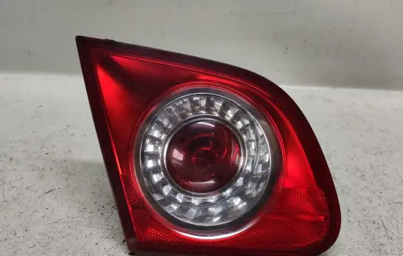Volkswagen PASSAT B6 Tailgate rear/tail lights