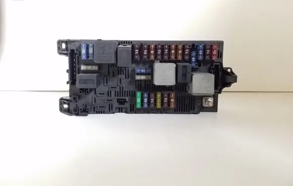 Mercedes-Benz E W211 Fuse module 2115453801