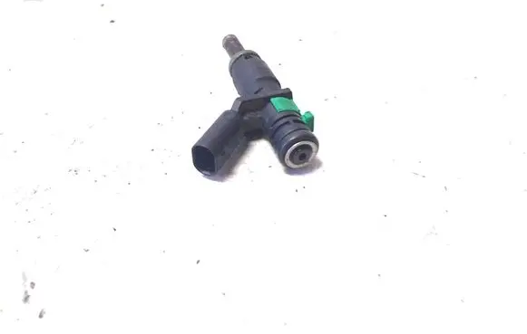 Mercedes-Benz C W204 Fuel injector A272078