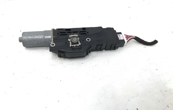 Mercedes-Benz GLA H247 Sunroof motor/actuator A2479062303 A2479011902 A1679025509