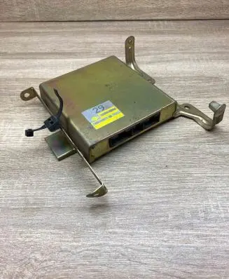 Nissan Primera Engine control unit/module ECU 2260461J02 EDCN80
