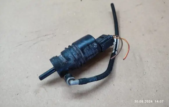 BMW 7 F01 F02 F03 F04 Windscreen/windshield washer pump 6934160