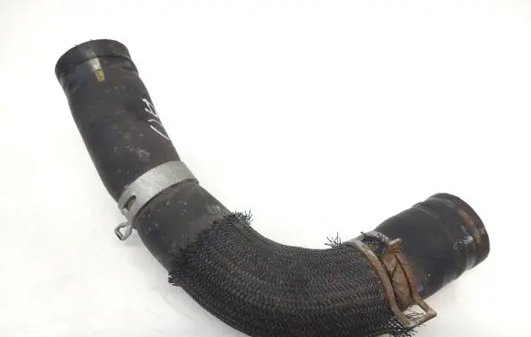 Toyota RAV 4 (XA30) Engine coolant pipe/hose