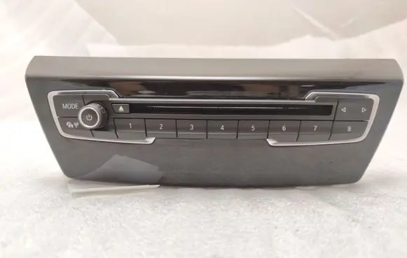 BMW 2 F46 Radio/CD/DVD/GPS head unit 9371455