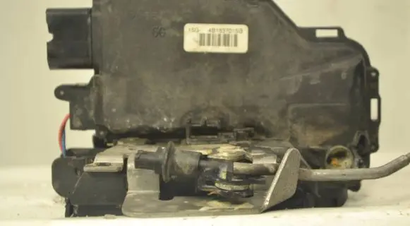 Audi A6 S6 C5 4B Front door lock 4B1837015G