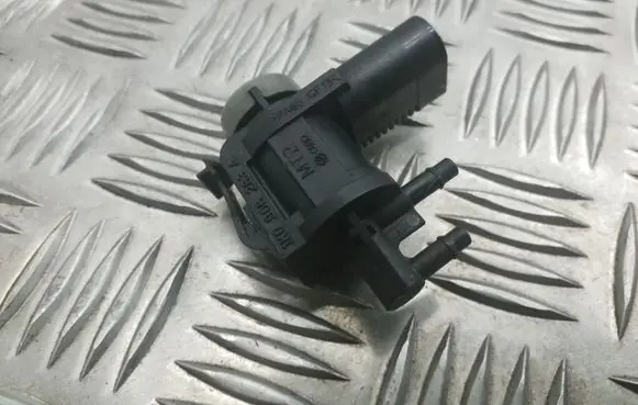 Volkswagen Golf VI Turbo solenoid valve 1K0906283A