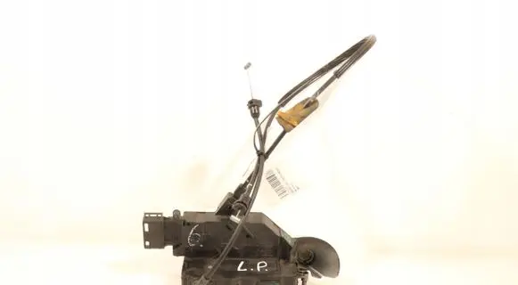 Peugeot 207 Front door lock 24087158