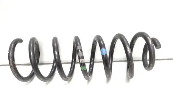 Mercedes-Benz C W205 Front coil spring