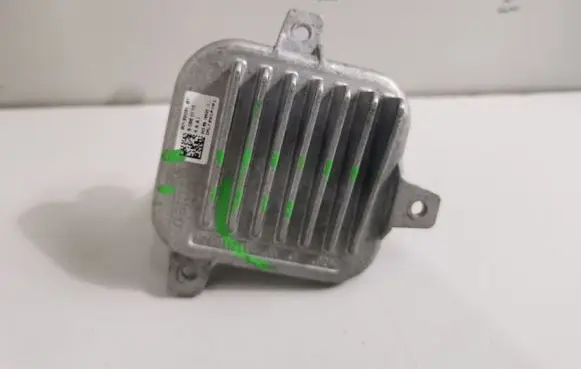 BMW 4 F32 F33 LED ballast control module 9096017