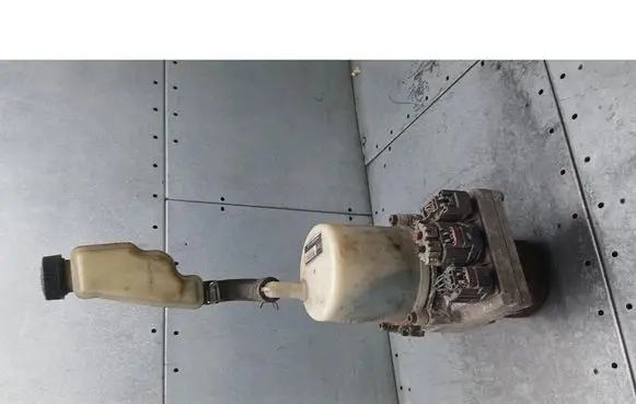 Mazda 3 I Power steering pump 