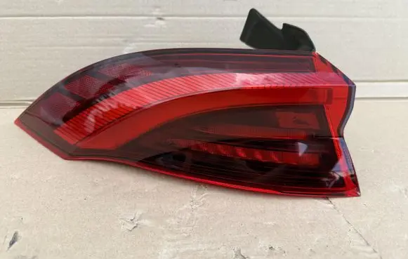 Maserati Grecale Rear/tail lights 670157332