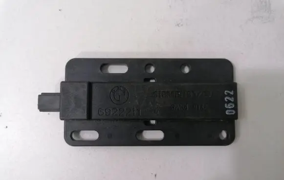 BMW X5 E70 Keyless system antenna 6922211