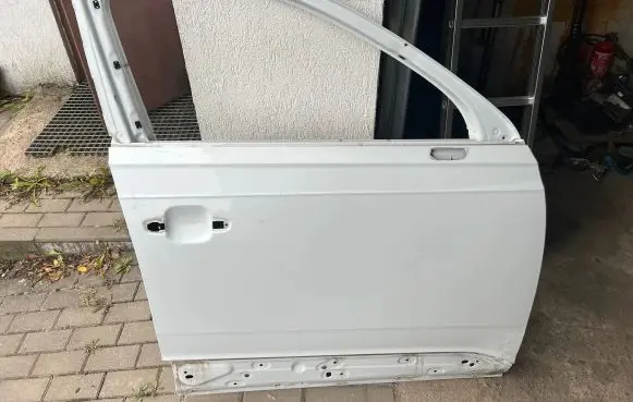 Audi Q7 4M Front door
