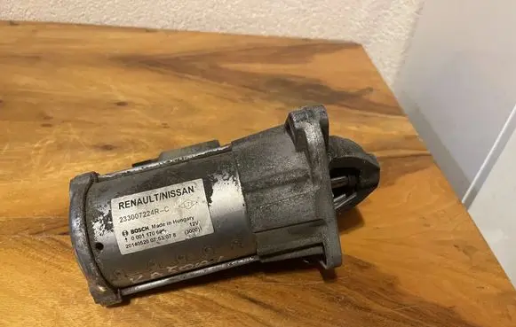Nissan Qashqai Starter motor 233007224R