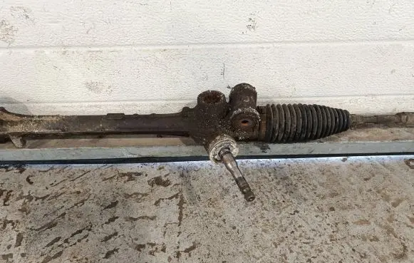 Toyota Yaris Steering rack