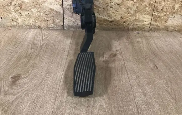 Opel Zafira A Accelerator throttle pedal 0281002298 08508053