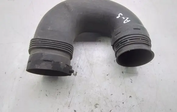 Audi A3 S3 A3 Sportback 8P Air intake duct part 1K0129618BQ