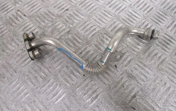 Renault Austral Gearbox oil cooler pipe/hose 151986631R