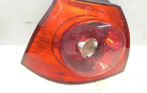 Volkswagen Golf V Rear/tail lights 1K6945095J 1K6945111C