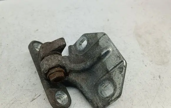 Mercedes-Benz A W168 Front door lower hinge 