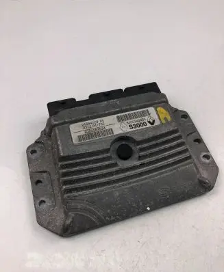 Renault Megane II Engine control unit/module ECU 8200283924 8200242405