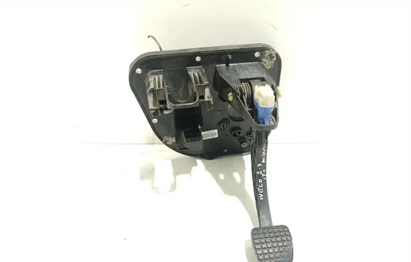 Iveco Daily 6th gen Pedal assembly 5801492034
