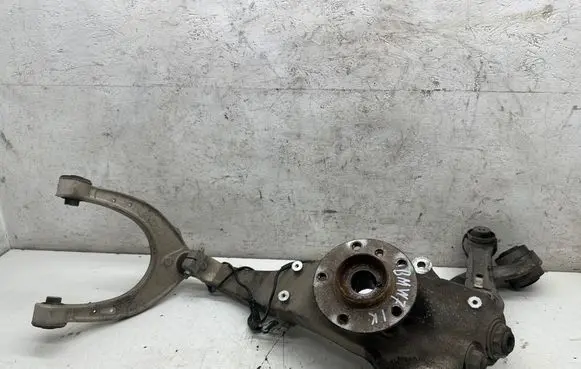 BMW 7 F01 F02 F03 F04 Front wheel hub spindle knuckle