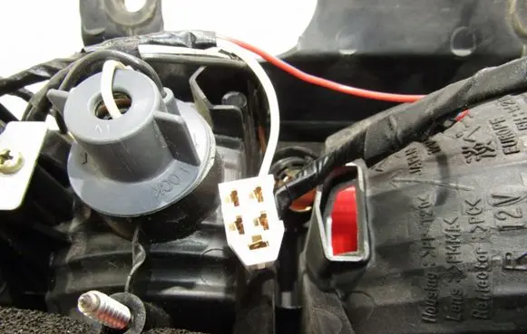 Toyota Land Cruiser (HDJ90) Rear/tail lights