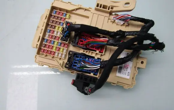 KIA Ceed Fuse box set 91957J7790