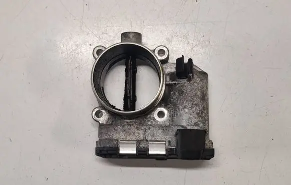 Volvo V70 Throttle valve 31216665