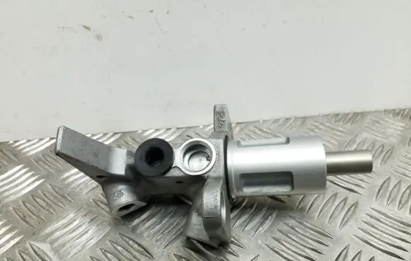 Audi A4 S4 B8 8K Master brake cylinder
