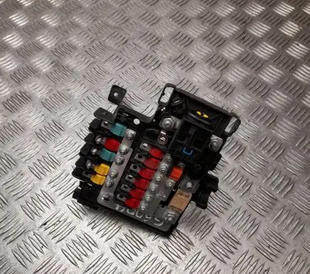 Tesla Model S Fuse box set 101327200F