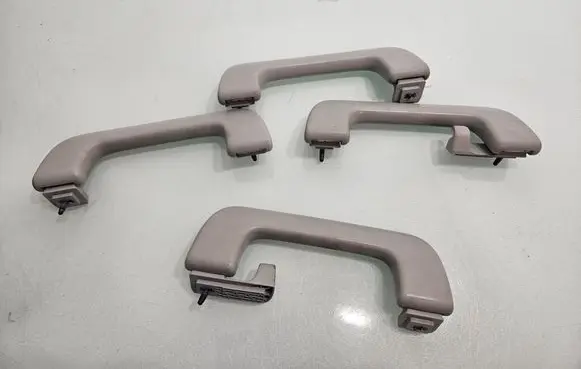 Audi A8 S8 D4 4H A set of handles for the ceiling 