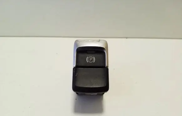 Audi Q3 8U Hand parking brake switch 8U0927225D