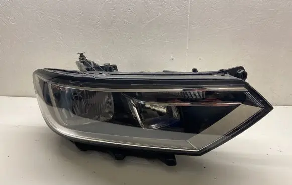 Volkswagen PASSAT B8 Headlight/headlamp A046439 11464