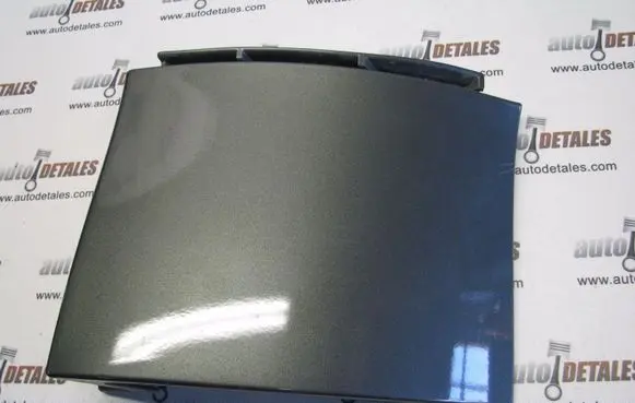 Rear fender molding trim