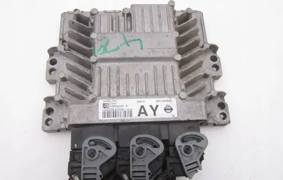 Nissan Qashqai Engine control unit/module S180033104A 23710JD54D
