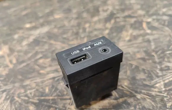 Hyundai i40 USB socket connector 3Z1504X 961203Z1504X