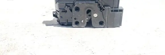 Hyundai Santa Fe Front door lock